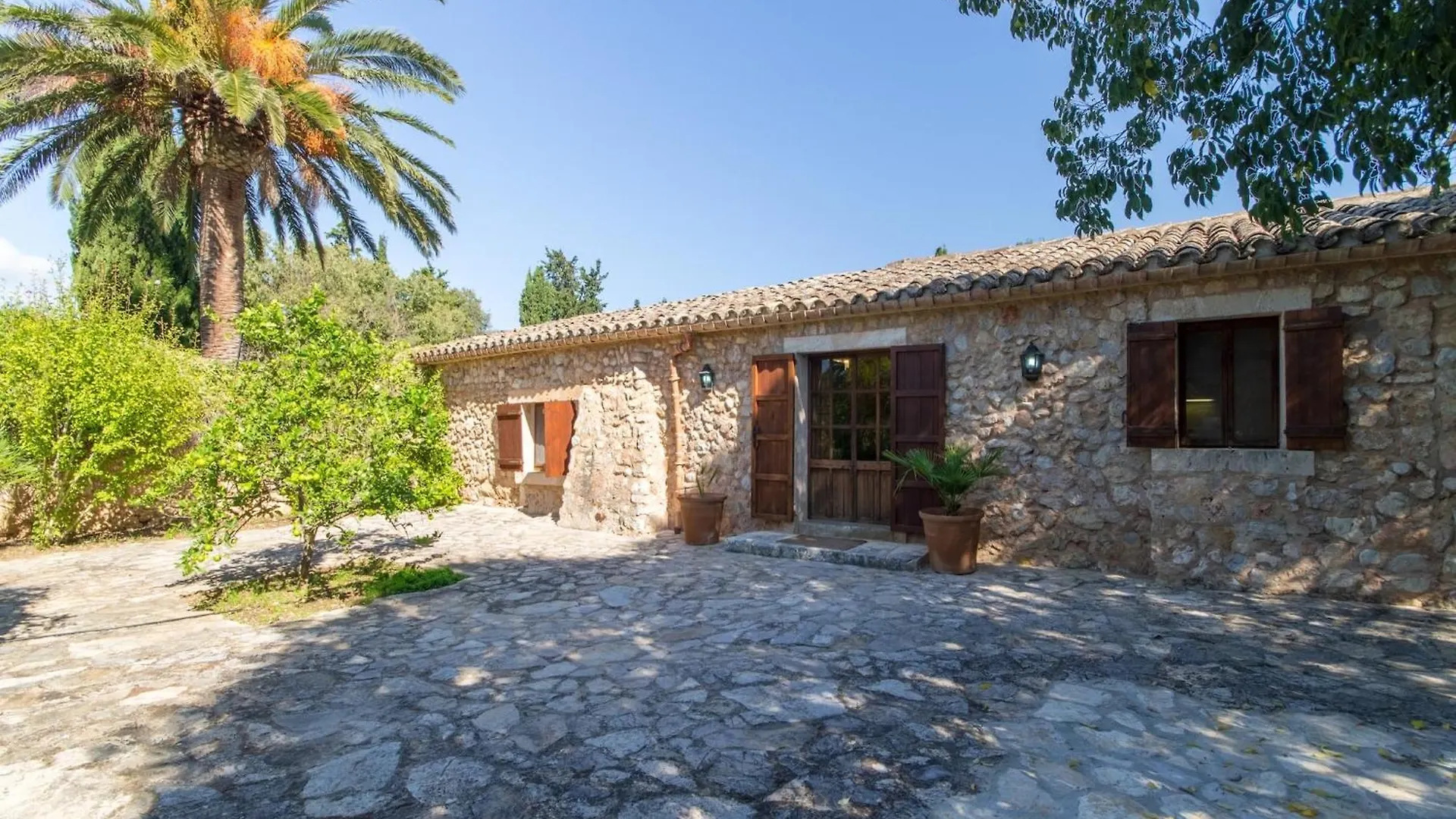 Delightful Country House In Búger